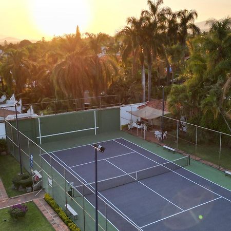 Bed & Tennis - Vista Hermosa クエルナバカ エクステリア 写真