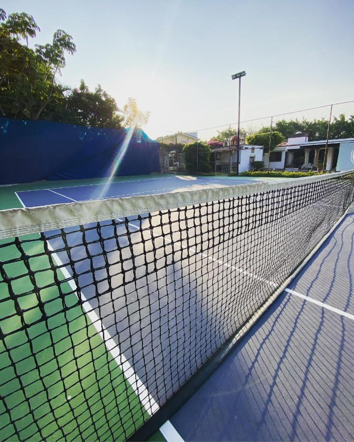 Bed & Tennis - Vista Hermosa クエルナバカ エクステリア 写真