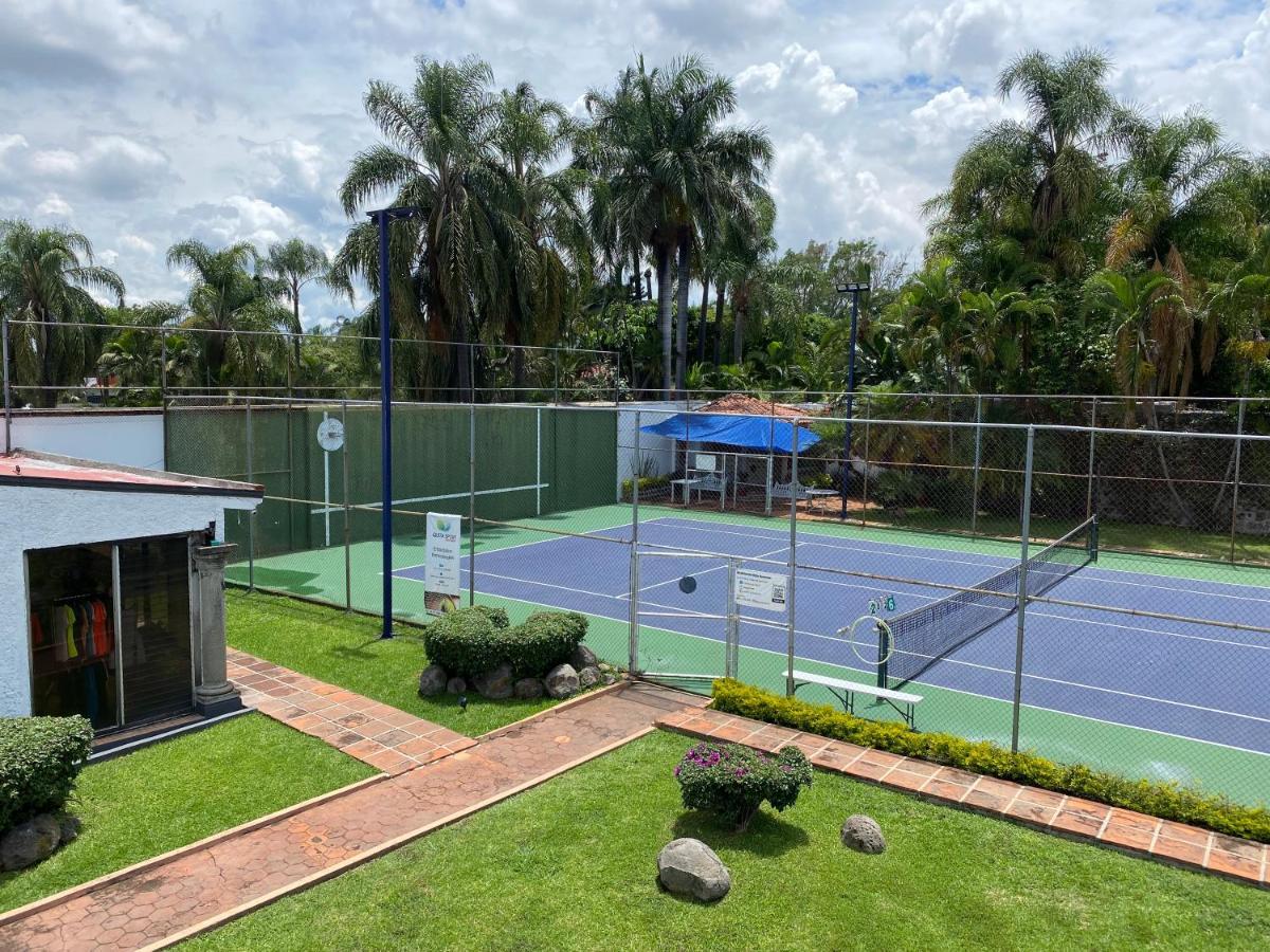 Bed & Tennis - Vista Hermosa クエルナバカ エクステリア 写真
