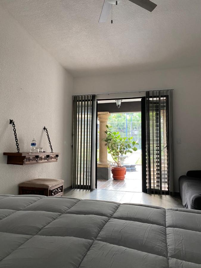 Bed & Tennis - Vista Hermosa クエルナバカ エクステリア 写真