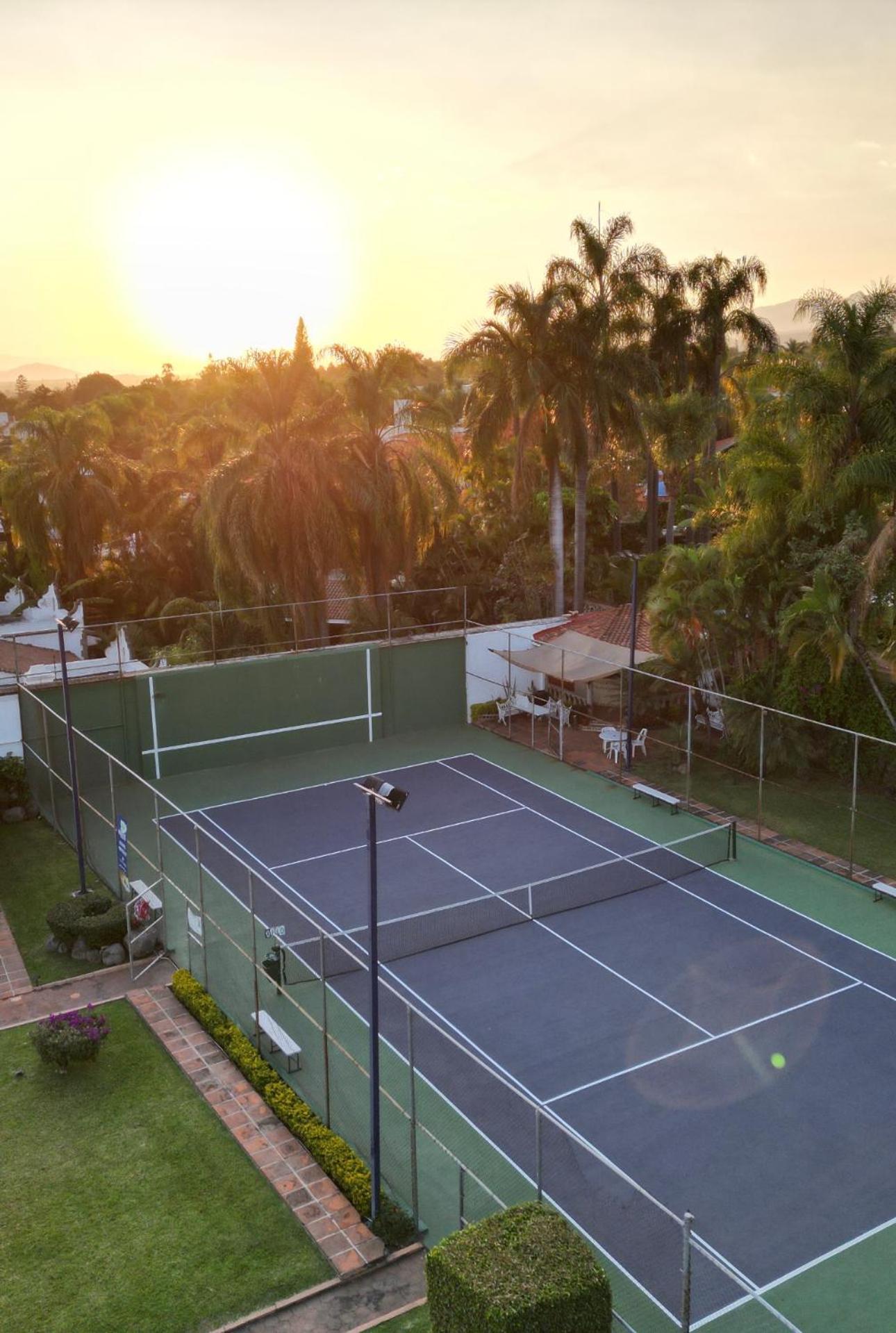 Bed & Tennis - Vista Hermosa クエルナバカ エクステリア 写真